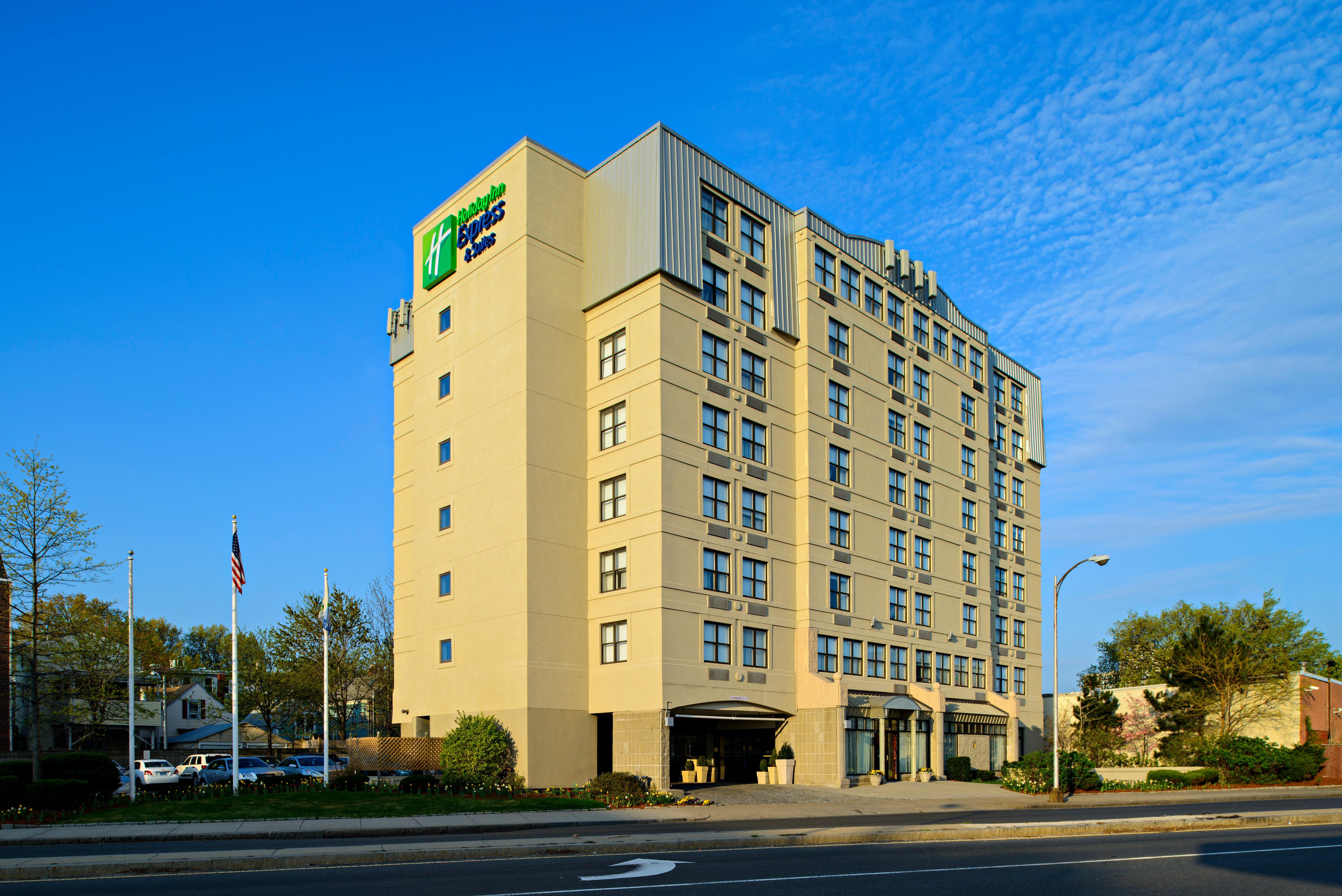 Express & Boston - By Ihg Cambridge