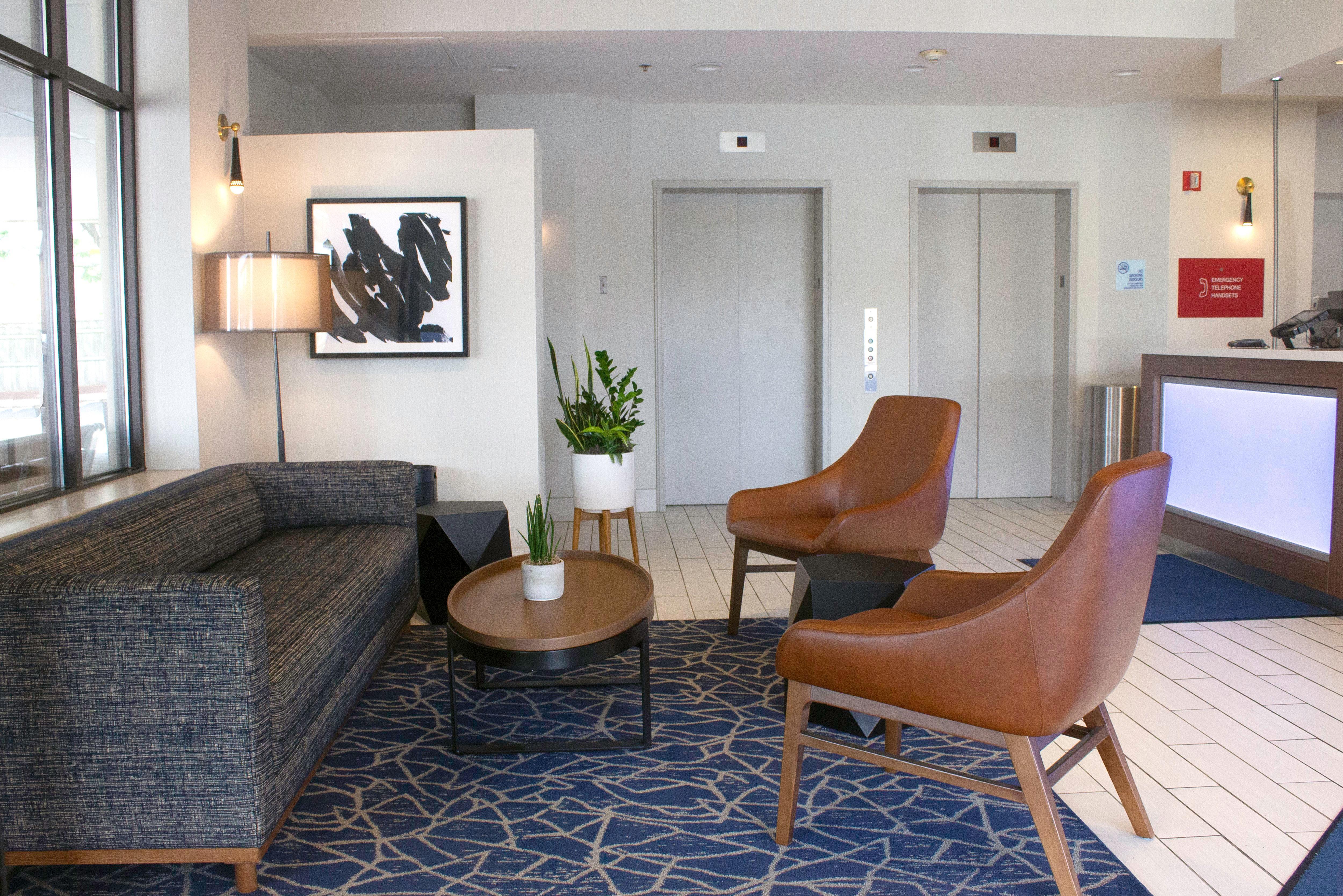 Express & Boston - By Ihg Hotel