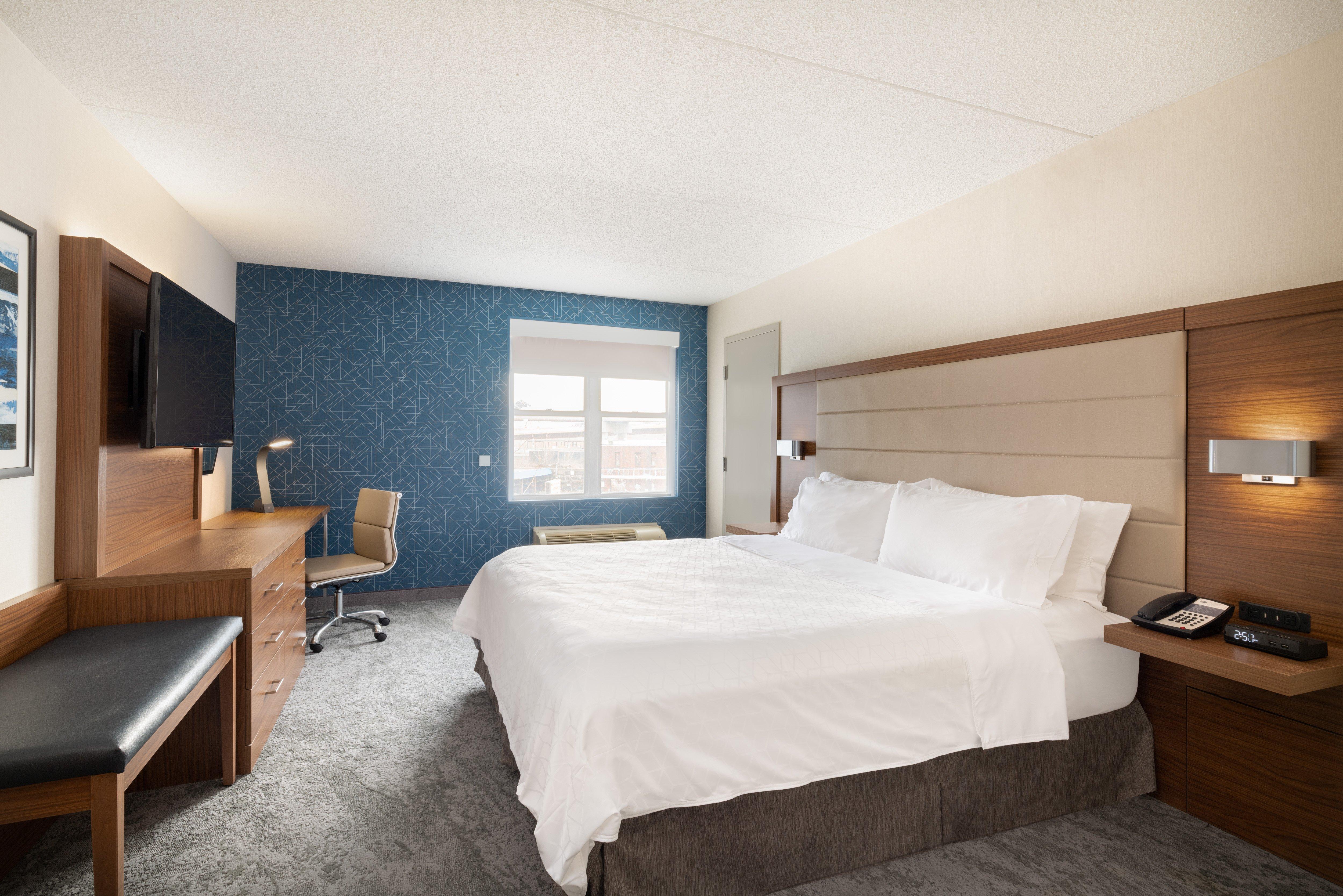 Express & Boston - By Ihg Hotel Cambridge