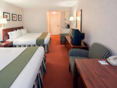 Express & Boston - By Ihg 3*