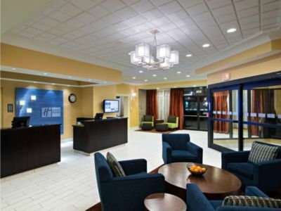 Express & Boston - By Ihg Hotel 3*