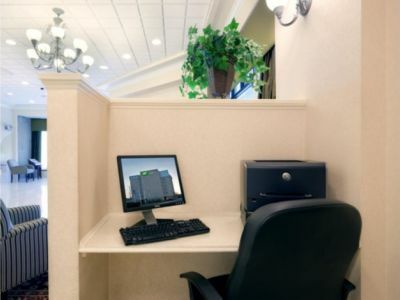 Hotel Express & Boston - By Ihg