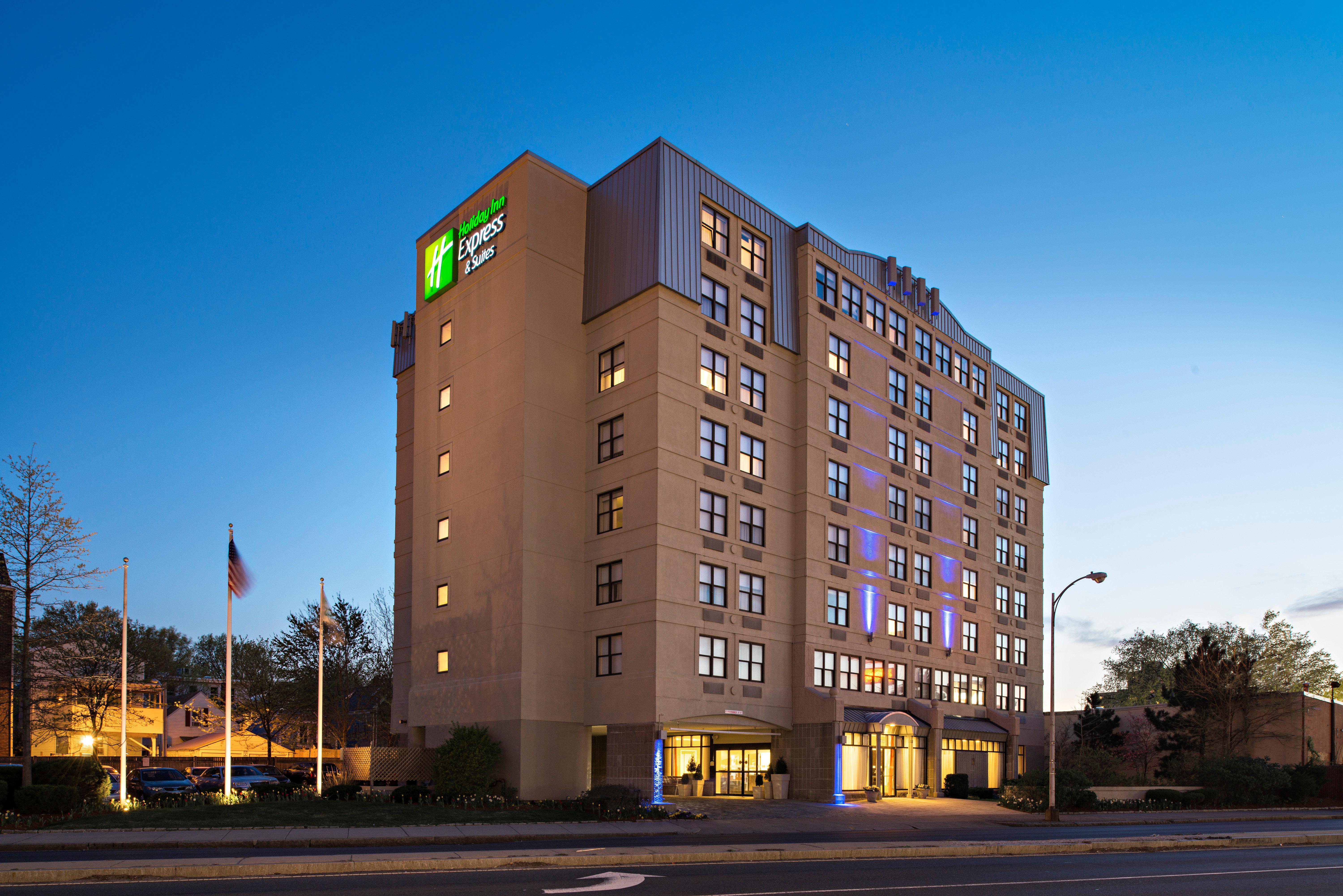 Express & Boston - By Ihg Hotel 3*