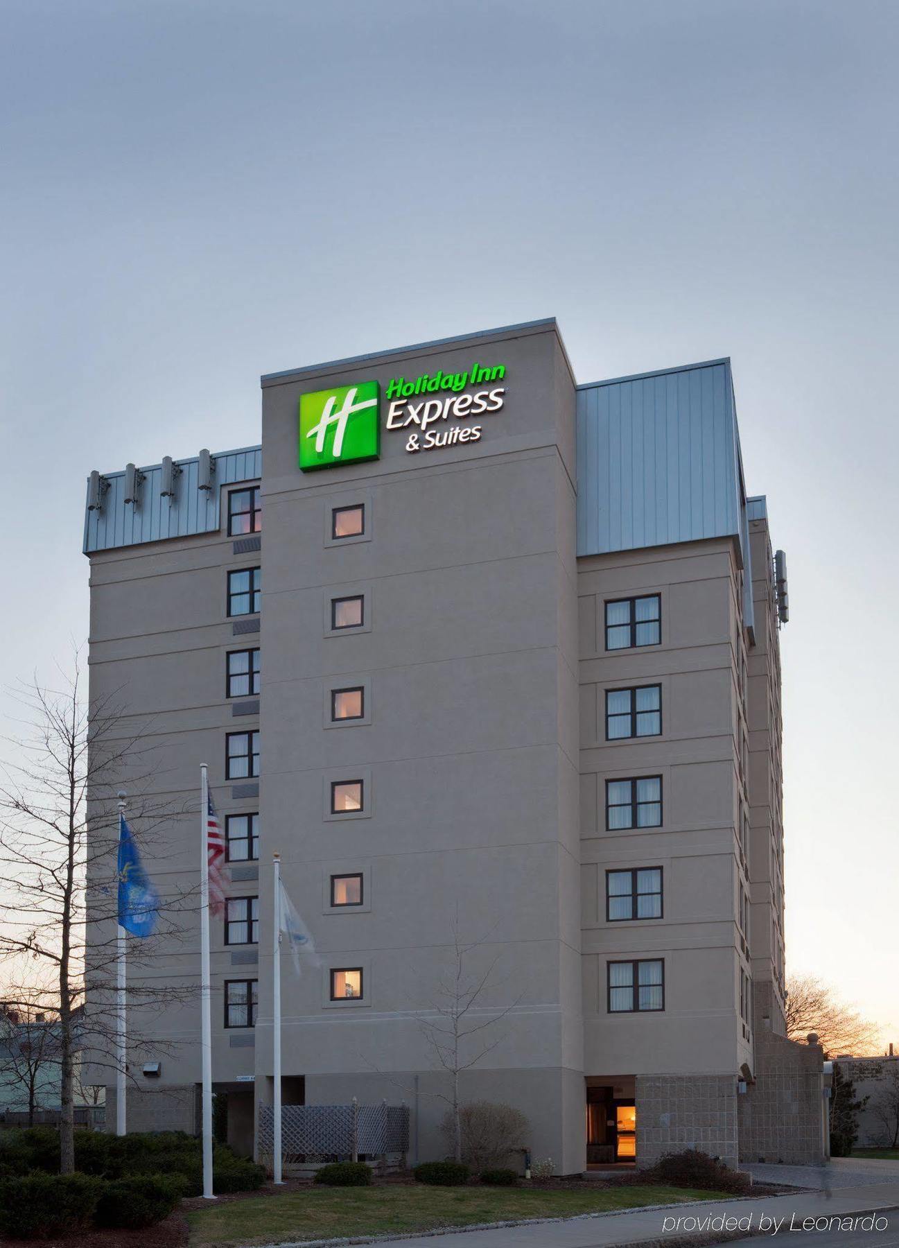 Hotel Express & Boston - By Ihg 3*