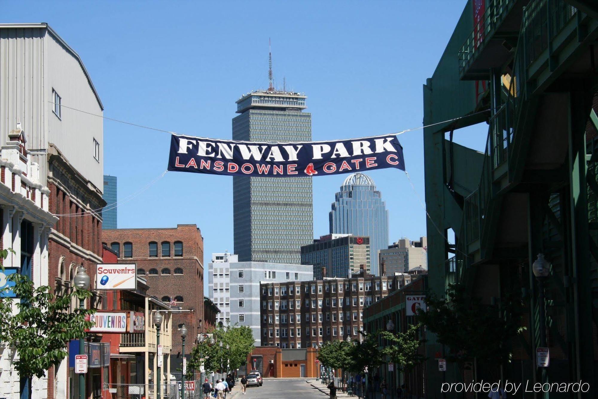 Express & Boston - By Ihg Hotel